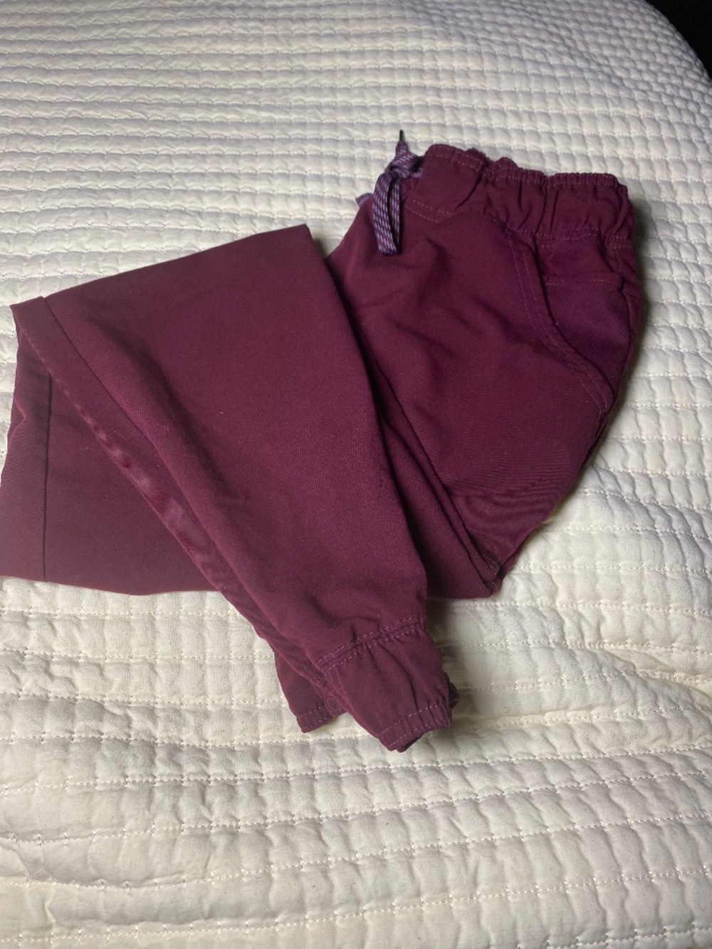 Jaanuu woman drawstring scrub pants